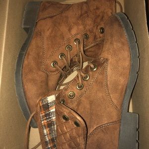 Arizona women boots